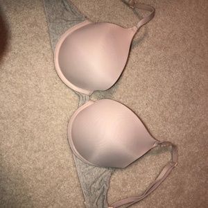PINK Victoria's Secret Intimates & Sleepwear - PINK bra 32D PINK Victoria's Secret Intimates & Sleepwear - PINK bra 32D